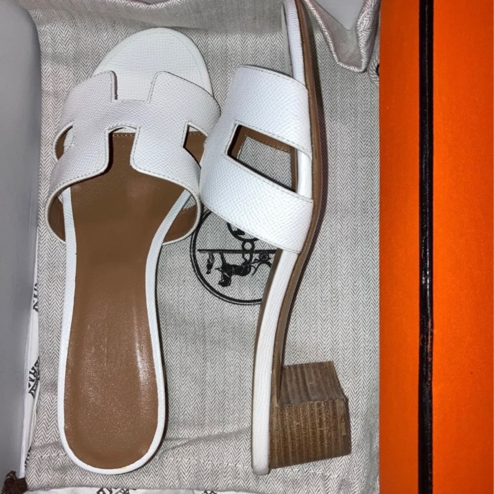 Hermès Oasis Sandal Size 39